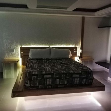 Motel Oasis Mexico Tlalnepantla  Esterno foto